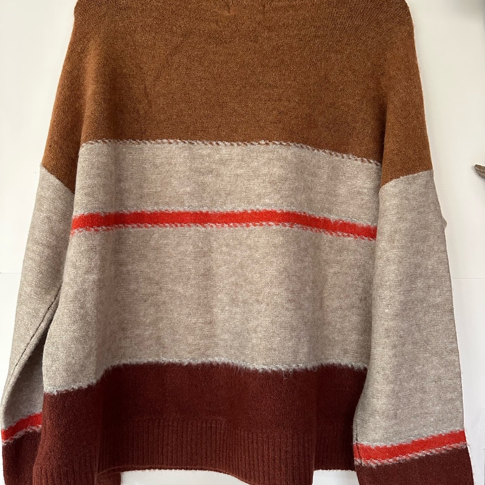 Universal Threads Sweater - image 1